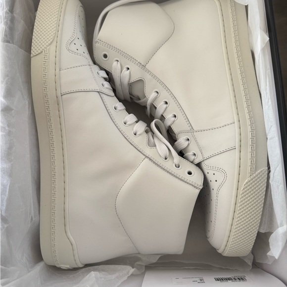 Versace White Sneakers Classic High-Top Design